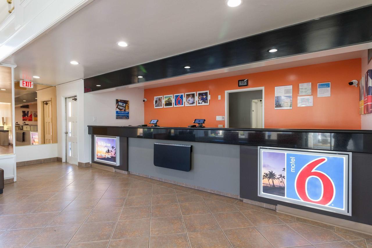 Motel 6-Claremont, Ca Ngoại thất bức ảnh